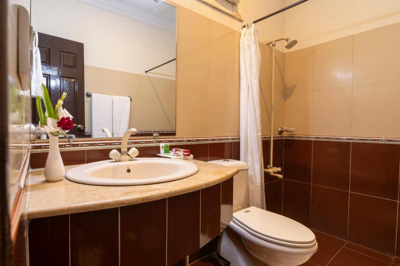 Hotel One Lalazar Multan Extérieur photo