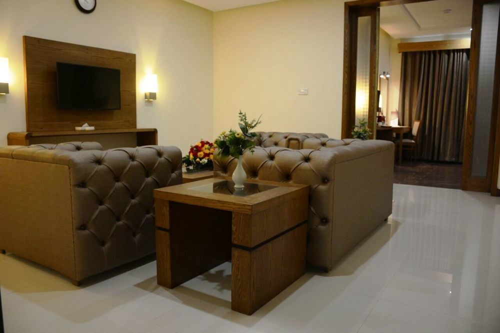 Hotel One Lalazar Multan Extérieur photo